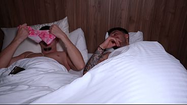 Nonton We Double Penetrate Our Step Cousin Vaginally, She Gets Into Bed - Skit Doll thumbnail