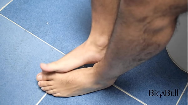 Hairy Feet thumbnail