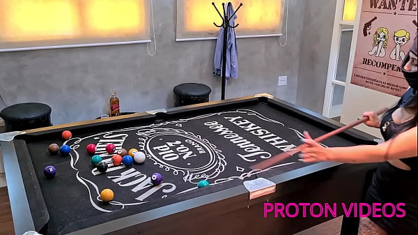 Play MP4 - Comi a gar&ccedil;onete arabe Karol Wins depois de ganhar dela no bilhar