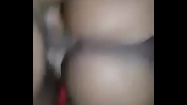 Play MP4 - Neg&atilde;o comendo novinha morena