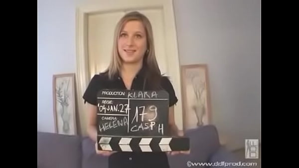 Nonton Monique Completely Wow's Us! thumbnail