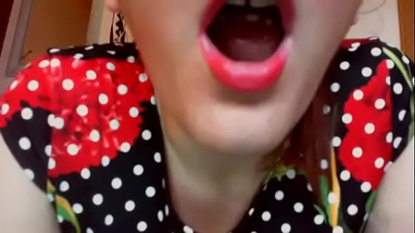 Play MP4 - La tua porca Gigantessa ti vuole calpestare e dominare perch&egrave; sei solo una merda