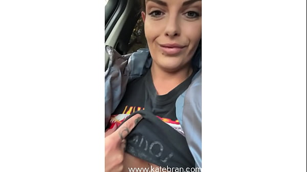 I prefer to take a shower with a hottie man whos up 