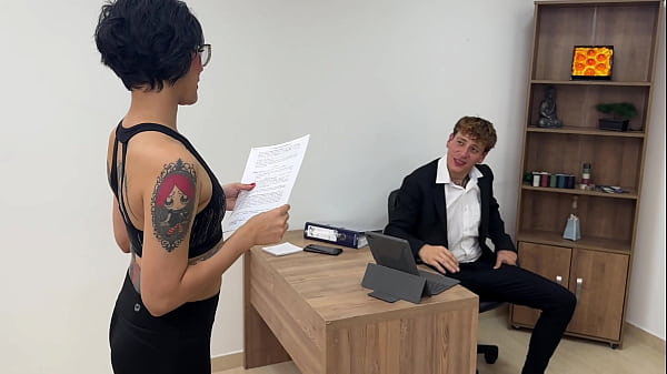 Petrovakathx_Has Sex_With Her_Boss
