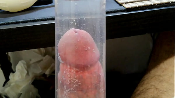 Play MP4 - cumshot in water