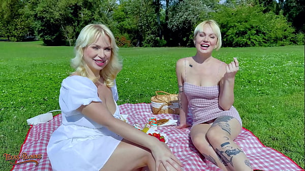 Blonde Sluts Greta Foss & Vera Jarw Share Mr. Texas's Thick Cock! thumbnail