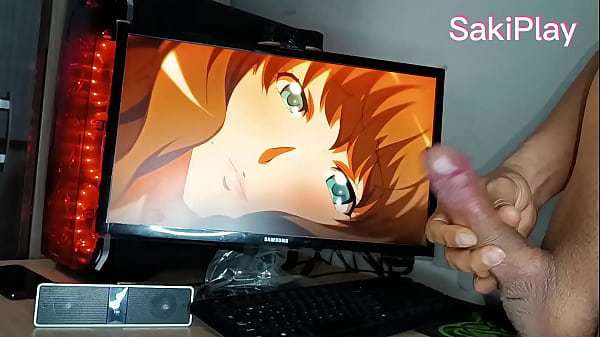 Hijastro_virgen tonto se masturba en casa de su mami gran polla viendo hentai y_se corre