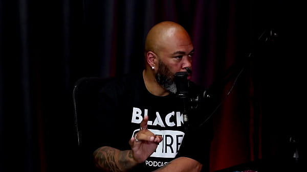 Play MP4 - A internet est&aacute; fodendo o meio liberal&comma; est&atilde;o trazendo a modinha do menage feminino&comma; e a surtada que deu&period;&period;&period; - Bella Ruiva &lpar;WATCH ON&colon; SHEER&sol;RED&rpar;