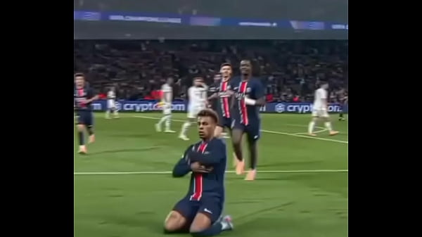 Nonton Europeus Sendo Fudido No Mundial thumbnail