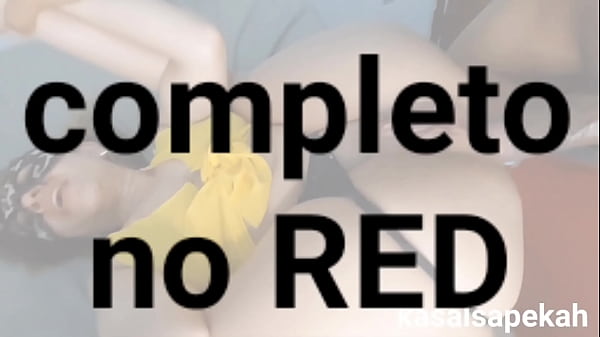 Play MP4 - Branquinha gostosa que adora dar o cu pro negao