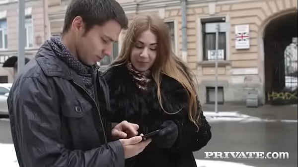 Melisa_mounts aHung Stranger