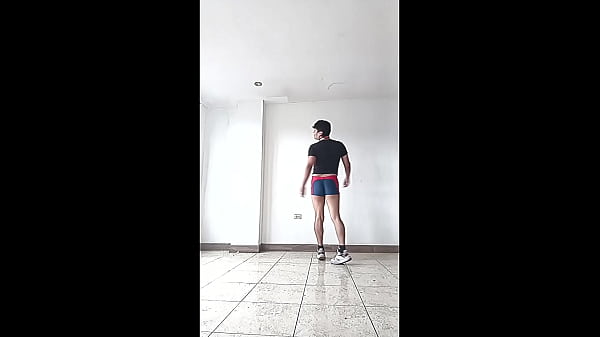 Escarlest Slut Dancing thumbnail