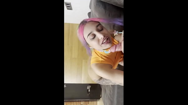 Play MP4 - Sexy Roxy With Colored Hair Passionately Swallows Lover's Penis