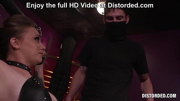 Play MP4 - Gwen Vicious visits dungeon at Distorded