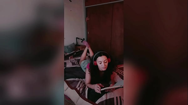 Nonton College Girl And The Muscular Scream: Intense Anal thumbnail