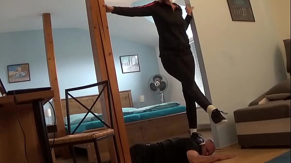 Play MP4 - Light trample