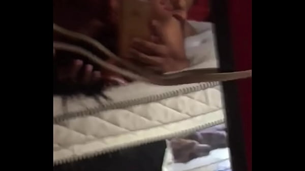 Play MP4 - Cogiendo con mi amiga&comma; Jim&eacute; como una perra