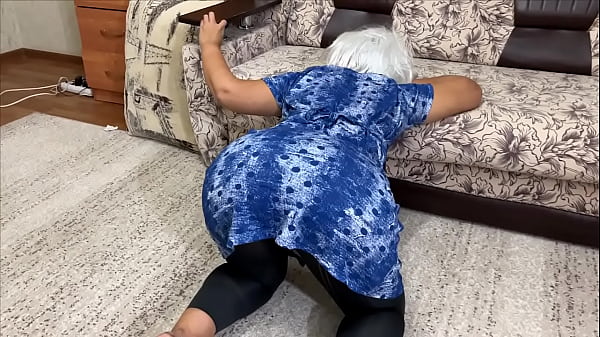 Play MP4 - Strict stepmom lay down on the couch and got a dick in the ass