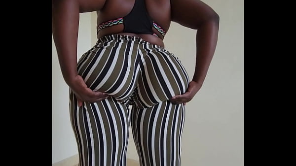 Apple Bottom 52 Looks So Sexy Doing A Wedgie In Loose Leggings thumbnail