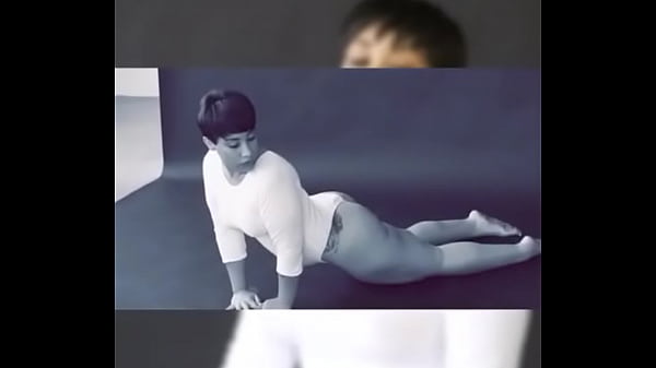 Sexy model who is she 