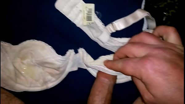 Play MP4 - cum small cup bra