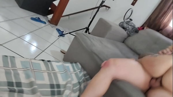 Play MP4 - Peguei a namorada do meu amigo quando ela veio nos visitar e ainda fiz a Kel ficar olhando&period;