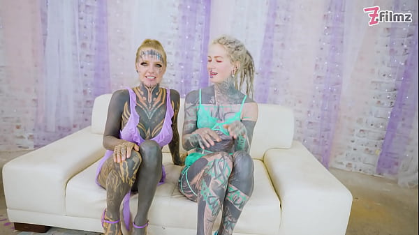 Tattooed girls hard fuck threesome world champion facial and gape