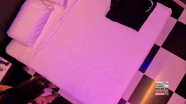 Encuentro cuckold en monterrey con c&aacute;mara escondida en el techo me gusta tener tomas que nadie toma en cuenta para poder verles &aacute;ngulos que ni se imaginan 1