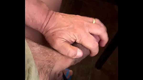 Play MP4 - Rolona grossa e cabe&ccedil;uda