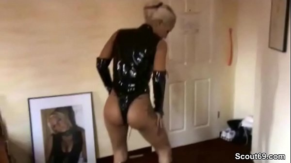 Play MP4 - Geile deutsche Latex Bitch Ex Freundin gefickt