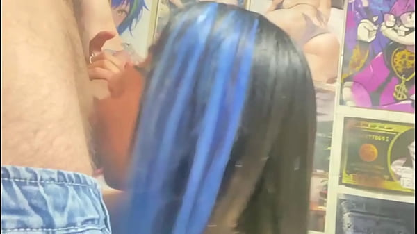 Follandome Chiquilla Puta, No aguanta las ganas y aunque su mam&aacute; la castigue siempre se escapa para que yo me la tire! 