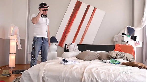 Policewomans Double Penetrationwith Crime Unit