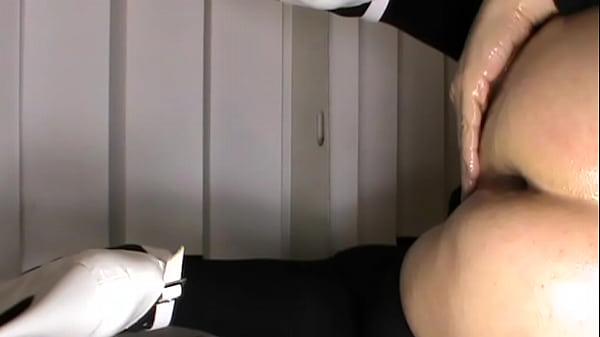 Dildo anale_da 60 Cmcon ventosa tutto dentro nero G