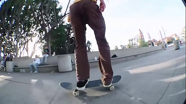 Skateboarding thumbnail