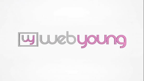 Nonton Alone At Last thumbnail