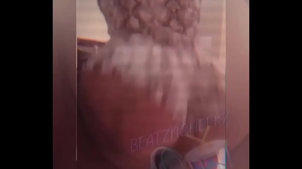 Nonton Bbw Twerk thumbnail