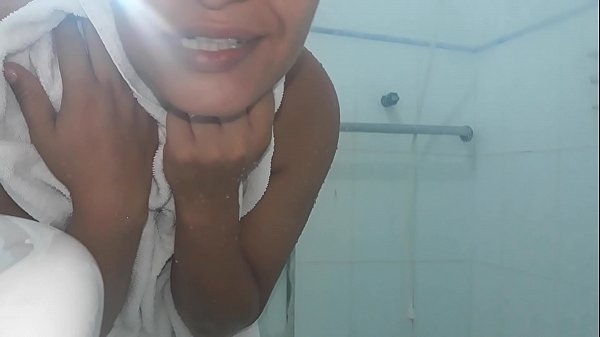 Preparando A Buceta Para Leo Pica De Mel thumbnail