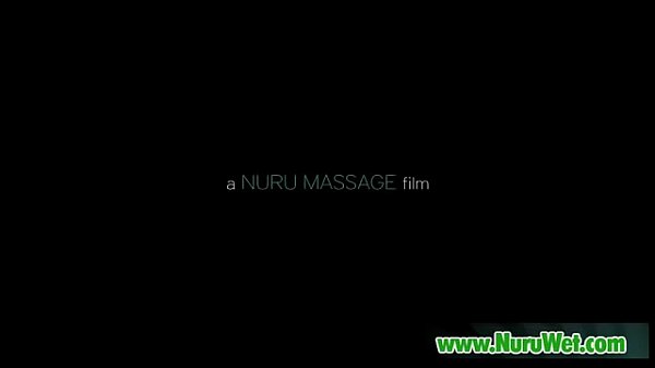 Nonton Robbyecho & Alisonrey - Nuru Massage thumbnail