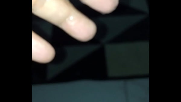 Puta safada depois de tocar uma pensando no novinho 