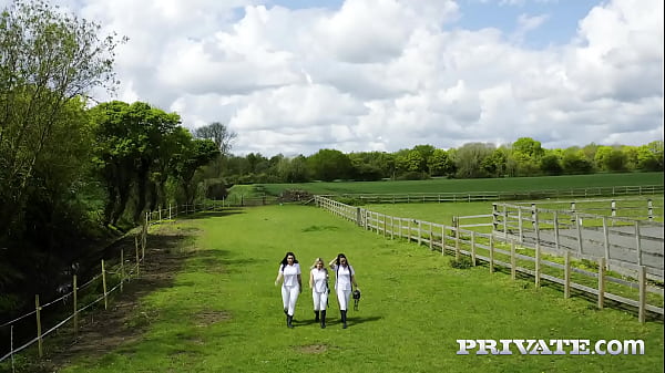 Miss Alice Wild Enjoys anOutd