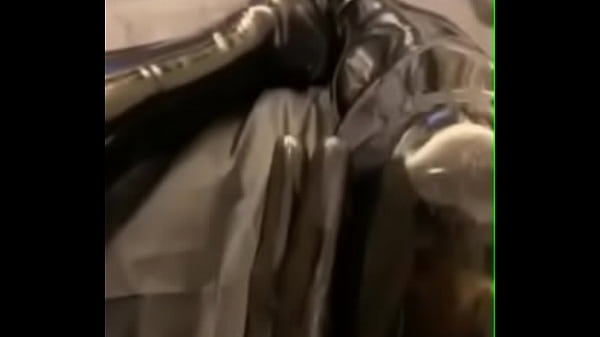 Play MP4 - Come serve your master