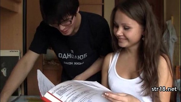 Play MP4 - Amateur teen couple fucks in parents bed