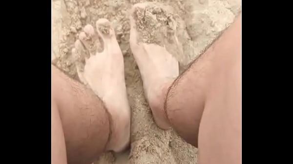 Nonton Bare Feet Playing In The Sand. Sensory Purposes. #barefeet #feet #sand #sensory #fetish thumbnail