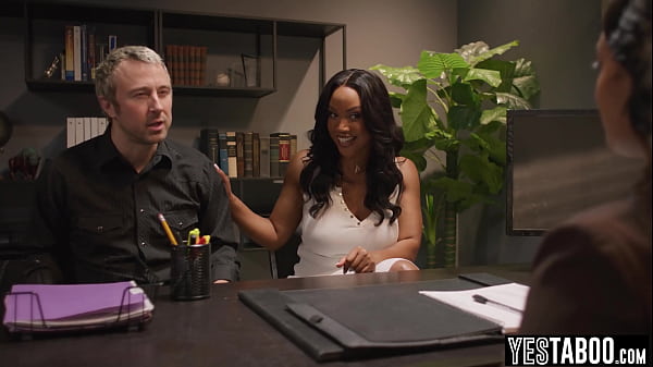 Play MP4 - Asian therapist has interracial threesome with her ebony client