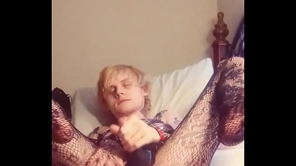 Play MP4 - femboyscotty23 - Jerking my femcock while you watch me spread my asshole and worship my feet through my lingerie&excl;