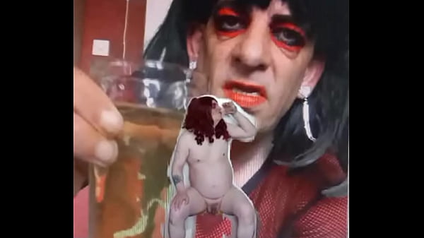 male loves to swallow pee part 2 