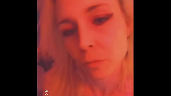 Nonton Milf Showing Off/ Modelling Clothes thumbnail