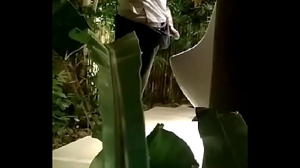 Play MP4 - thủ d&acirc;m c&ocirc;ng cộng