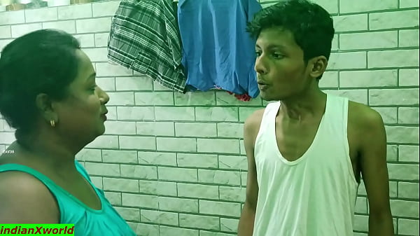 Desi teen nokor sex with horny madam at home please don't go