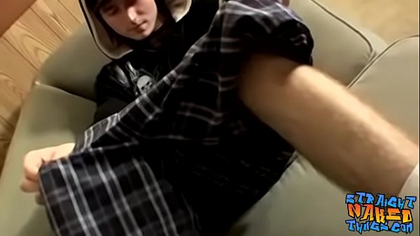 Straight cutie jerks it and watches porn 